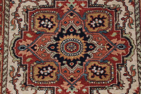Serapi White Runner Hand Knotted 27 X 59  Area Rug 250-26090 Image 2