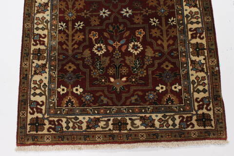 Semnan Beige Runner Hand Knotted 26 X 510  Area Rug 250-26132 Image 4