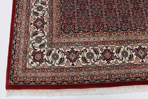Herati Red Hand Knotted 81 X 114  Area Rug 250-26174 Image 5