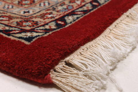 Herati Red Hand Knotted 81 X 114  Area Rug 250-26174 Image 6
