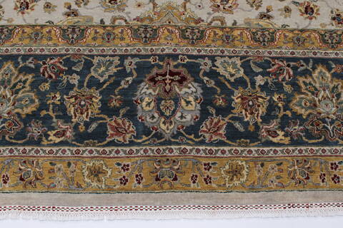 Isfahan Beige Hand Knotted 91 X 130  Area Rug 250-26177 Image 3