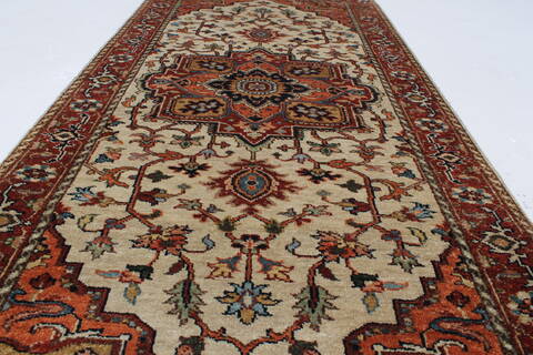 Serapi White Runner Hand Knotted 28 X 59  Area Rug 250-26212 Image 2