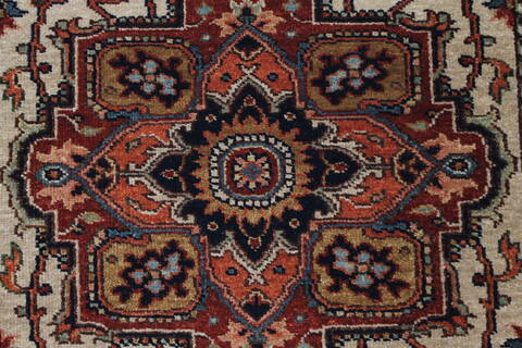 Serapi White Runner Hand Knotted 28 X 59  Area Rug 250-26212 Image 4