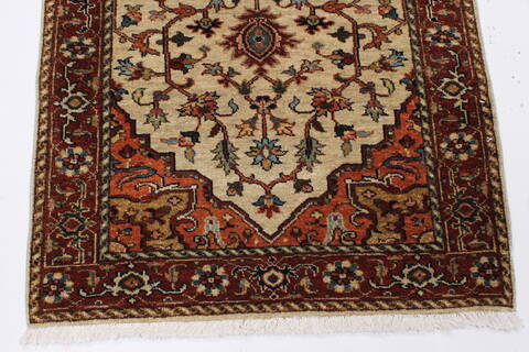 Serapi White Runner Hand Knotted 28 X 59  Area Rug 250-26212 Image 5