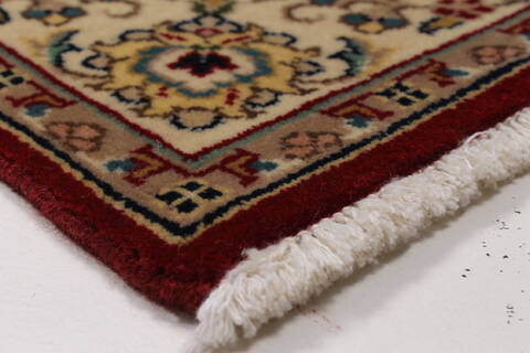 Isfahan Red Runner Hand Knotted 26 X 511  Area Rug 250-26217 Image 7