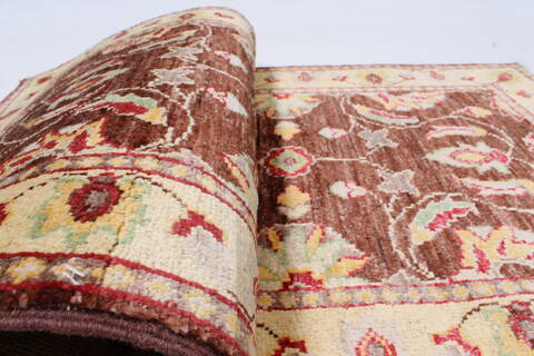 Pishavar Beige Runner Hand Knotted 21 X 50  Area Rug 250-26235 Image 10