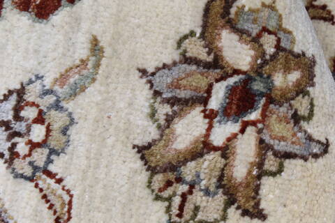 Pishavar Beige Round Hand Knotted 80 X 80  Area Rug 250-26249 Image 7