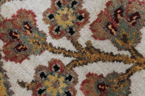 Kashan Beige Round Hand Knotted 80 X 80  Area Rug 250-26251 Image 8
