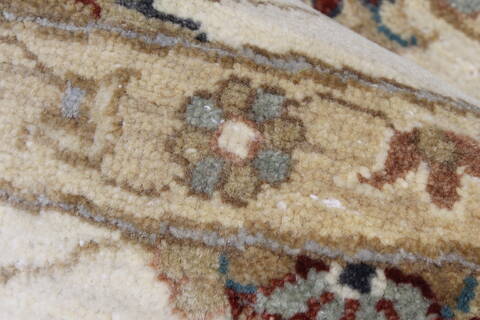 Pishavar Beige Round Hand Knotted 80 X 81  Area Rug 250-26258 Image 8
