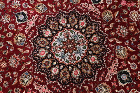 Tabriz Purple Round Hand Knotted 69 X 69  Area Rug 250-26268 Image 4