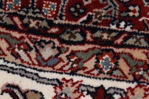 Bidjar Beige Round Hand Knotted 67 X 67  Area Rug 250-26270 Image 8