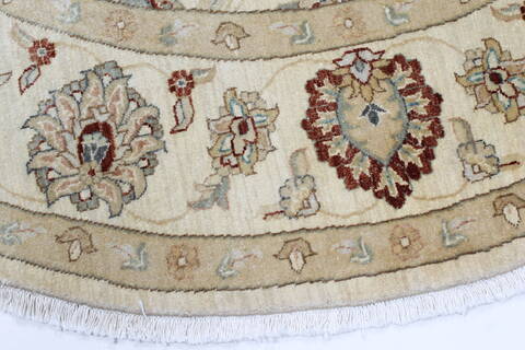 Pishavar Beige Round Hand Knotted 80 X 80  Area Rug 250-26280 Image 3