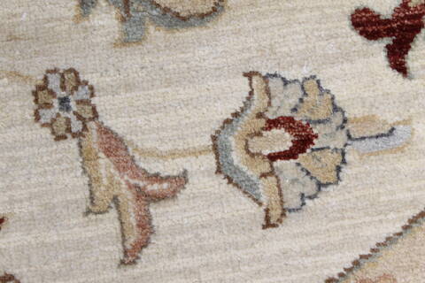 Pishavar Beige Round Hand Knotted 80 X 80  Area Rug 250-26280 Image 6