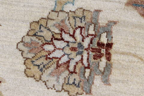 Pishavar Beige Round Hand Knotted 80 X 80  Area Rug 250-26280 Image 7