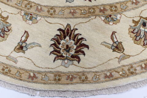 Ziegler Beige Round Hand Knotted 80 X 81  Area Rug 250-26293 Image 3