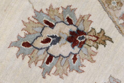 Ziegler Beige Round Hand Knotted 80 X 81  Area Rug 250-26293 Image 6