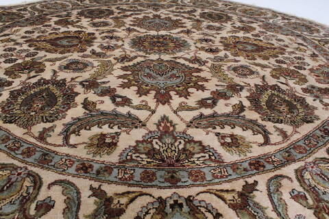 Kashmar Beige Round Hand Knotted 710 X 711  Area Rug 250-26335 Image 3