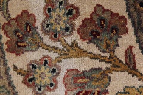 Kashan Beige Round Hand Knotted 81 X 81  Area Rug 250-26341 Image 7