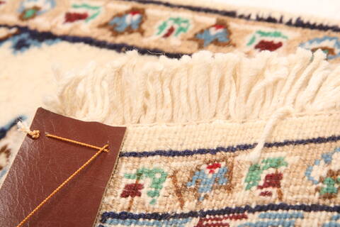 Nain White Hand Knotted 13 X 111  Area Rug 100-26354 Image 4