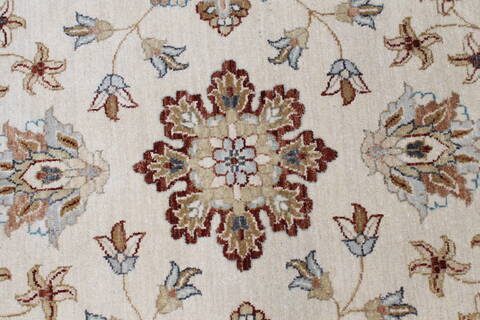 Chobi Beige Round Hand Knotted 711 X 711  Area Rug 250-26368 Image 5