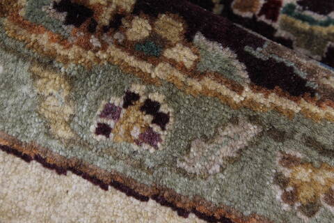 Kashan Beige Round Hand Knotted 83 X 84  Area Rug 250-26387 Image 11