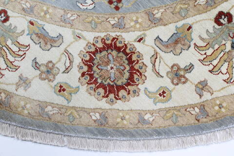 Ziegler Beige Round Hand Knotted 180 X 180  Area Rug 250-26396 Image 3