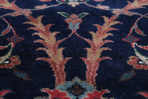 Semnan Purple Round Hand Knotted 711 X 711  Area Rug 250-26432 Image 8