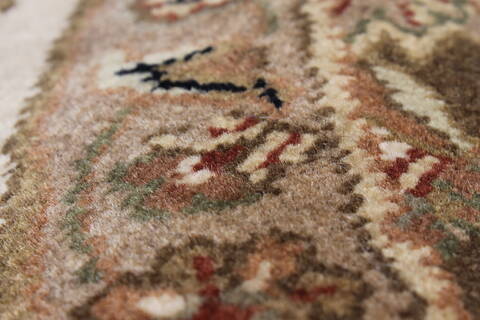 Kashmar Beige Round Hand Knotted 82 X 83  Area Rug 250-26490 Image 8
