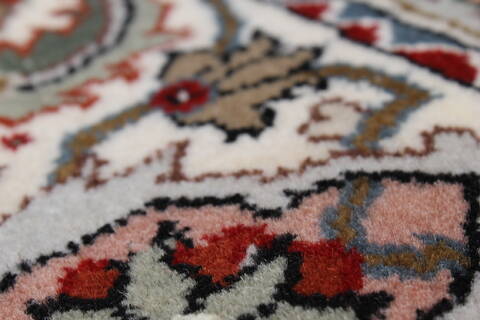 Mahi Beige Round Hand Knotted 82 X 82  Area Rug 250-26503 Image 7