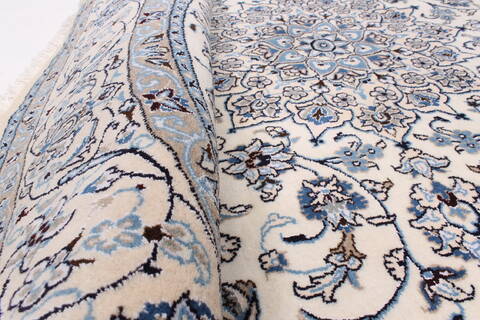 Tabas Blue Round Hand Knotted 80 X 80  Area Rug 250-26512 Image 1
