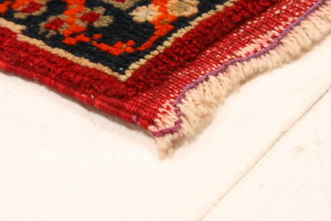 Hamedan Red Hand Knotted 37 X 63  Area Rug 100-26547 Image 8