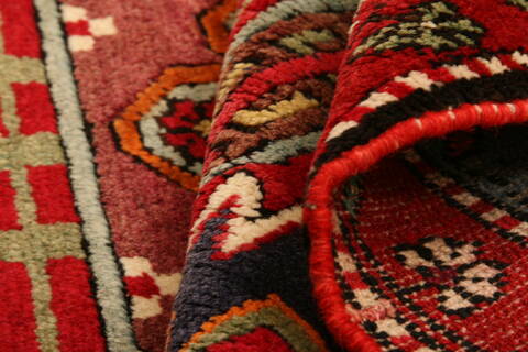 Kazak Red Hand Knotted 40 X 67  Area Rug 100-26579 Image 4