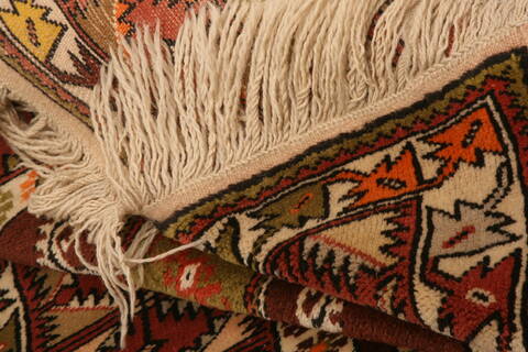 Yalameh Red Hand Knotted 38 X 60  Area Rug 100-26580 Image 5
