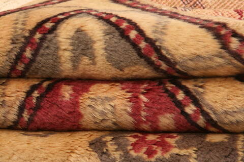 Kazak Beige Hand Knotted 46 X 610  Area Rug 100-26594 Image 4