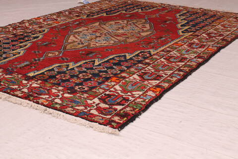 Mazlaghan Red Hand Knotted 45 X 66  Area Rug 400-26705 Image 8