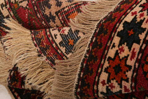Shirvan Red Hand Knotted 32 X 53  Area Rug 100-26770 Image 4