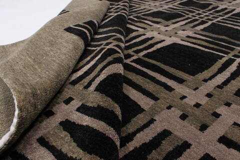 Modern Beige Hand Knotted 59 X 710  Area Rug 250-26812 Image 1
