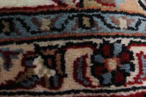 Isfahan White Hand Knotted 51 X 83  Area Rug 250-26865 Image 11