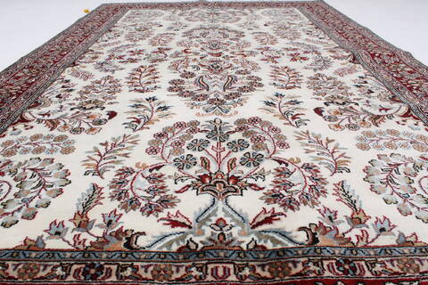 Isfahan White Hand Knotted 51 X 83  Area Rug 250-26865 Image 3
