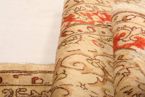 Sarouk Beige Hand Knotted 41 X 57  Area Rug 100-26872 Image 3