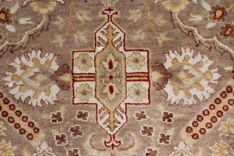 Isfahan Beige Hand Knotted 80 X 101  Area Rug 250-26935 Image 10