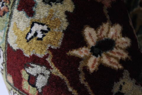 Isfahan Red Hand Knotted 60 X 810  Area Rug 250-26943 Image 11