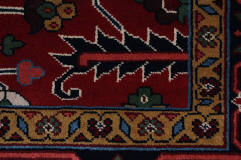 Serapi Red Hand Knotted 511 X 91  Area Rug 250-26946 Image 11