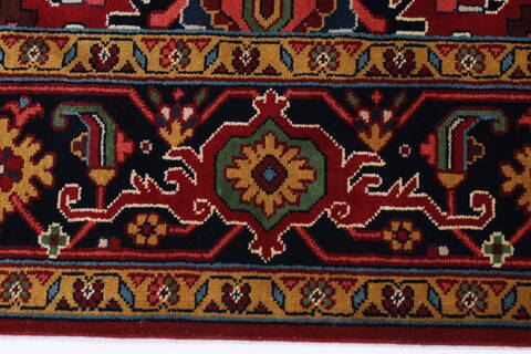Serapi Red Hand Knotted 511 X 91  Area Rug 250-26946 Image 5
