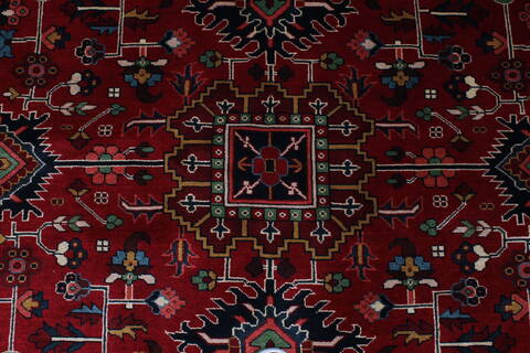 Serapi Red Hand Knotted 61 X 91  Area Rug 250-26950 Image 6