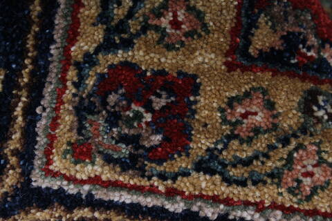 Isfahan Red Hand Knotted 60 X 811  Area Rug 250-26953 Image 12