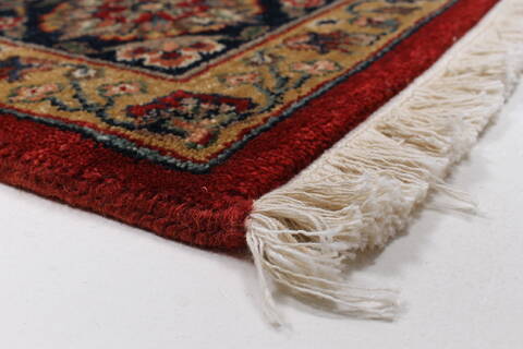 Isfahan Red Hand Knotted 60 X 811  Area Rug 250-26953 Image 8