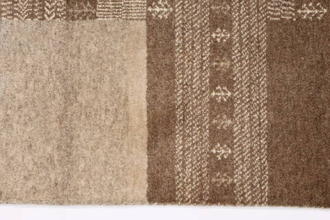 Gabbeh Beige Hand Knotted 50 X 72  Area Rug 250-27106 Image 4