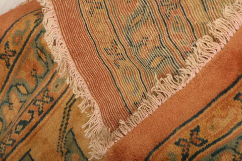 Mahal Beige Hand Knotted 135 X 193  Area Rug 100-27124 Image 3