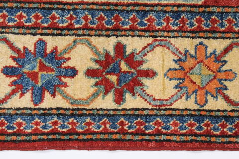 Kazak Red Hand Knotted 35 X 58  Area Rug 250-27297 Image 5